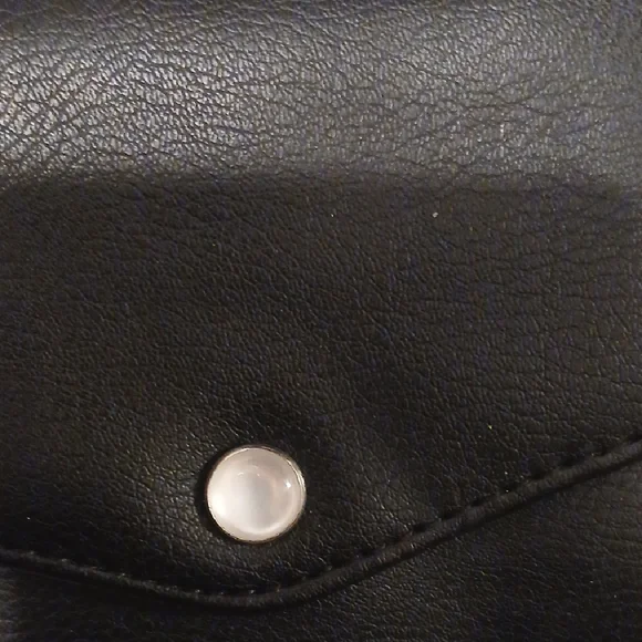 Black Leather Wallet - Picture 2 of 6